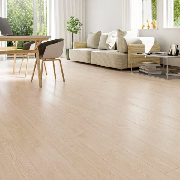 Çamsan Gloria Seri Flores 6006 laminat parke döşenmiş oda