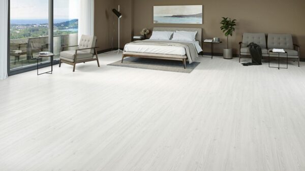 Yıldız Entegre TerraClick Lara T-741 laminat parke döşenmiş oda